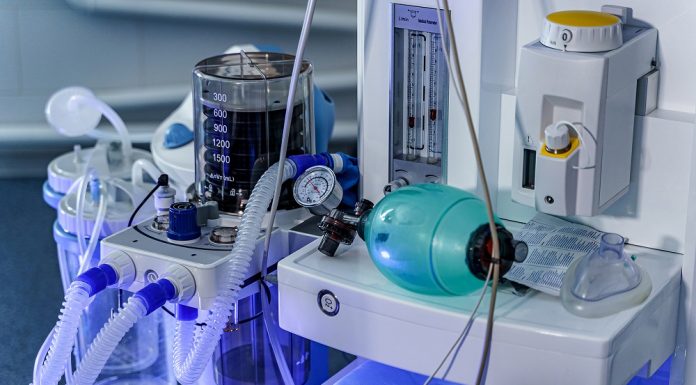 Novi biomarker omogoča napoved poteka covid-19