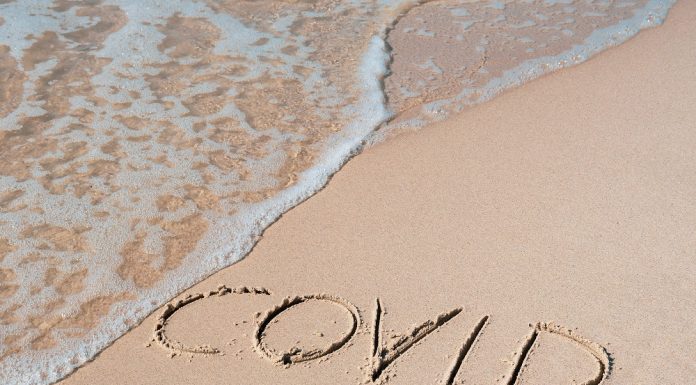 Simptomi covid-19 pri moških drugačni kot pri ženskah