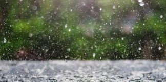 Dežne kaplje kot simbol izpiranja kemikalij iz atmosfere na zemeljsko površje