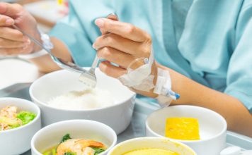 Bolnišnični obrok kot ponazoritev pomena prehrane pri tveganju za rake prebavil