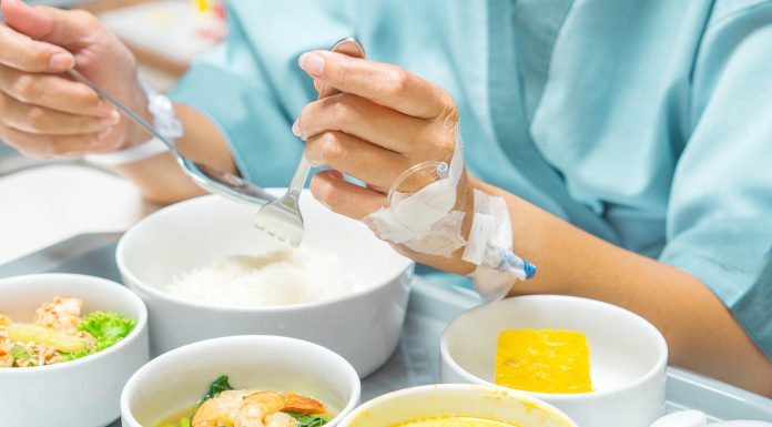 Bolnišnični obrok kot ponazoritev pomena prehrane pri tveganju za rake prebavil