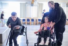 Vključevanje mladih invalidov v šport zahteva sodelovanje Otroci in mladi invalidi pri športnih dejavnostih s strokovno podporo